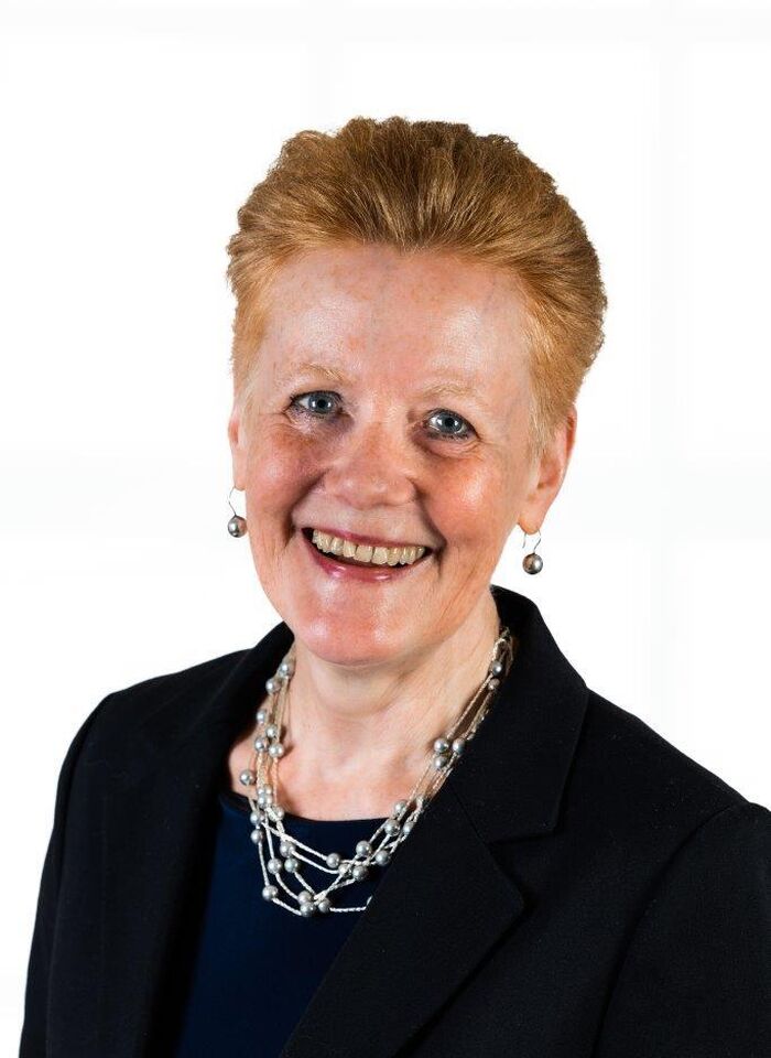 Dr Catherine Hammant