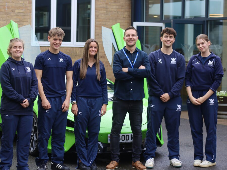 Old Stamfordian Ollie Kew visits Stamford School