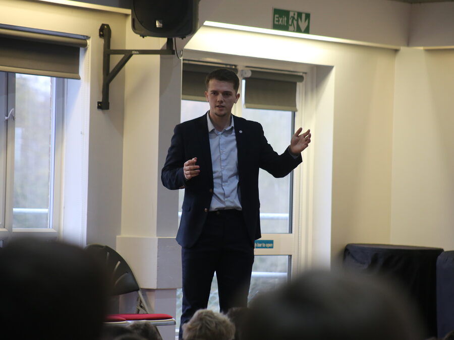 Stamford Junior School marks the Friday of Children’s Mental Health Week with a special visit