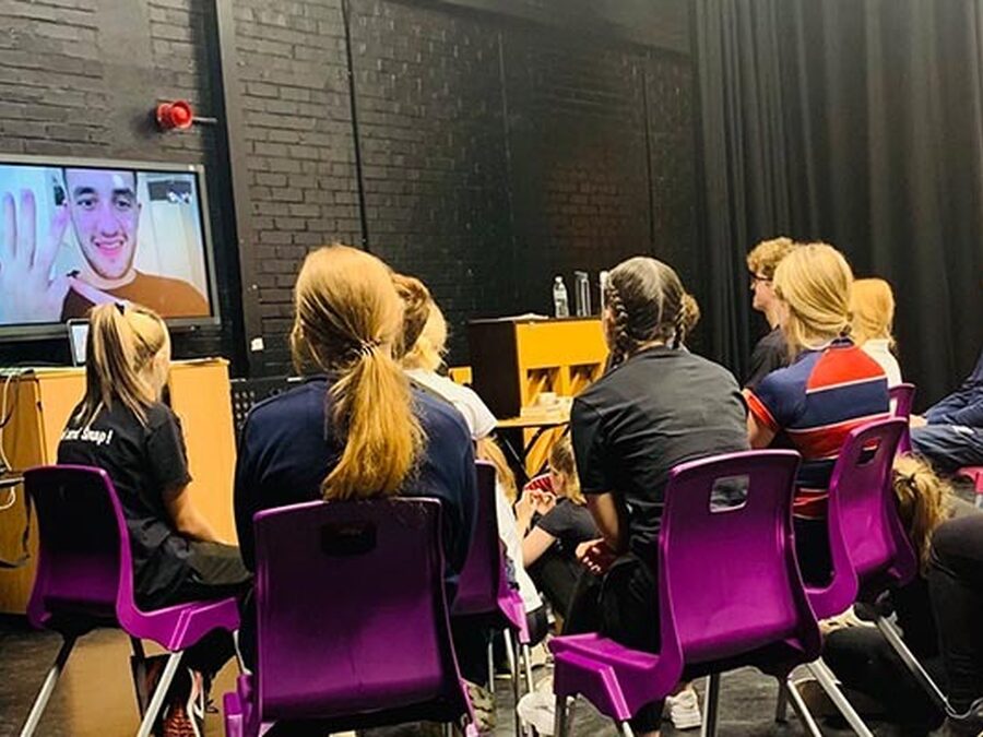 Frantic Assembly Workshop Goes On