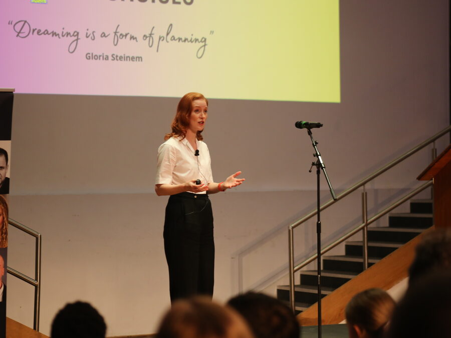 Stamford Lecture Series Welcomes Iona Bain for Insight on Money and Life Choices