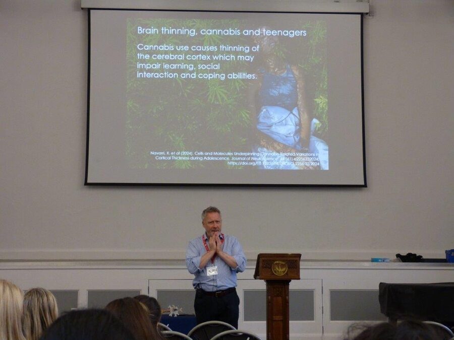 Stamford Sixth Form hosts pioneering Psychology academic event with Bourne Grammar