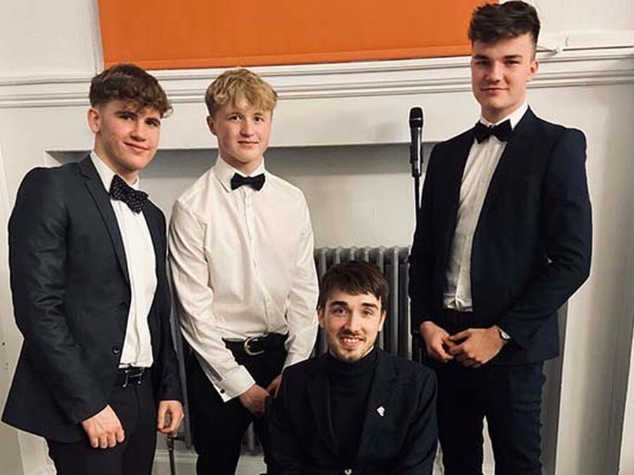 George returns to SES for Sixth Form Charity Dinner