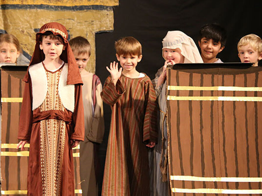 Stamford Junior School Spread Christmas Cheer