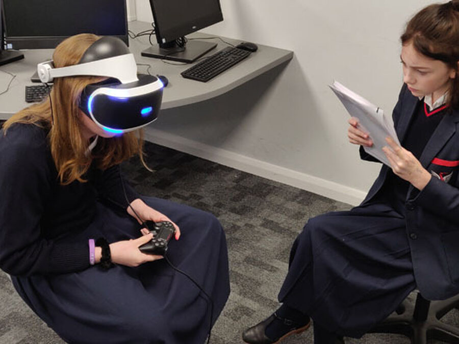 Virtual Reality workshop inspires computational thinking