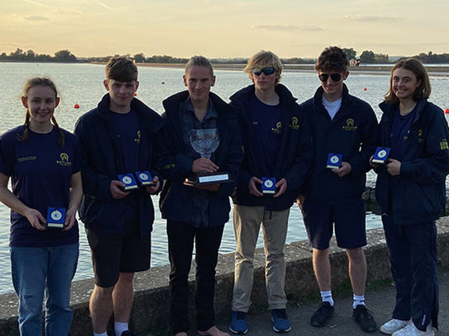 SES Students Compete in Sailing Championship