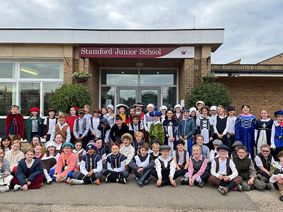 Year 5 become 'Terrible Tudors'